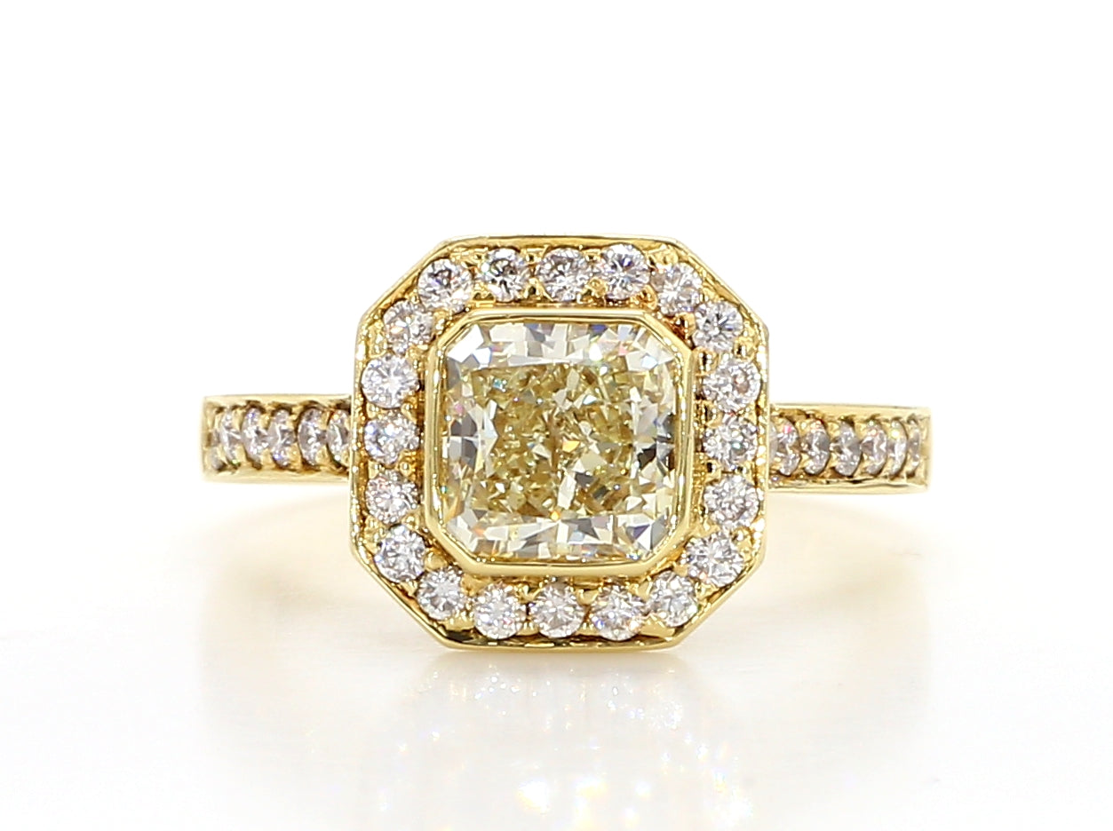 ENGAGEMENT RING, LIGHT YELLOW SQUARE CENTER, 1.37 CT, CUSHION HALO RING, 2.17 CARAT TOTAL WEIGHT, 18K YELLOW GOLD
