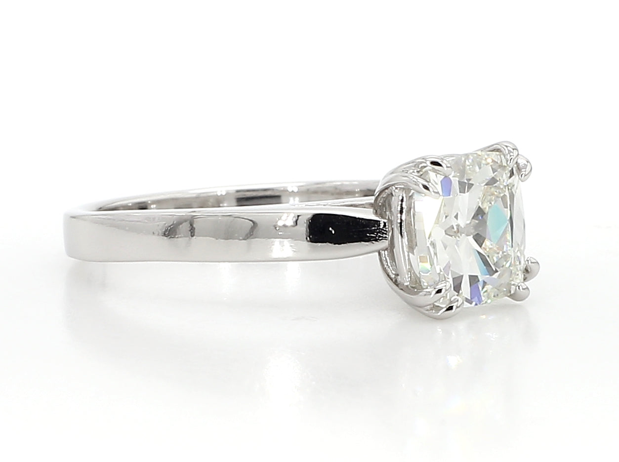 ENGAGEMENT RING CUSHION BRILLIANT CUT DIAMOND, 2.00 CARATS, J VS2, PLATINUM, GIA 1315872560