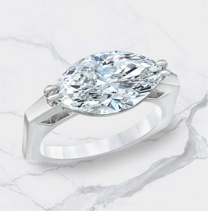 ENGAGEMENT RING MARQUISE CUT DIAMOND, 18KW