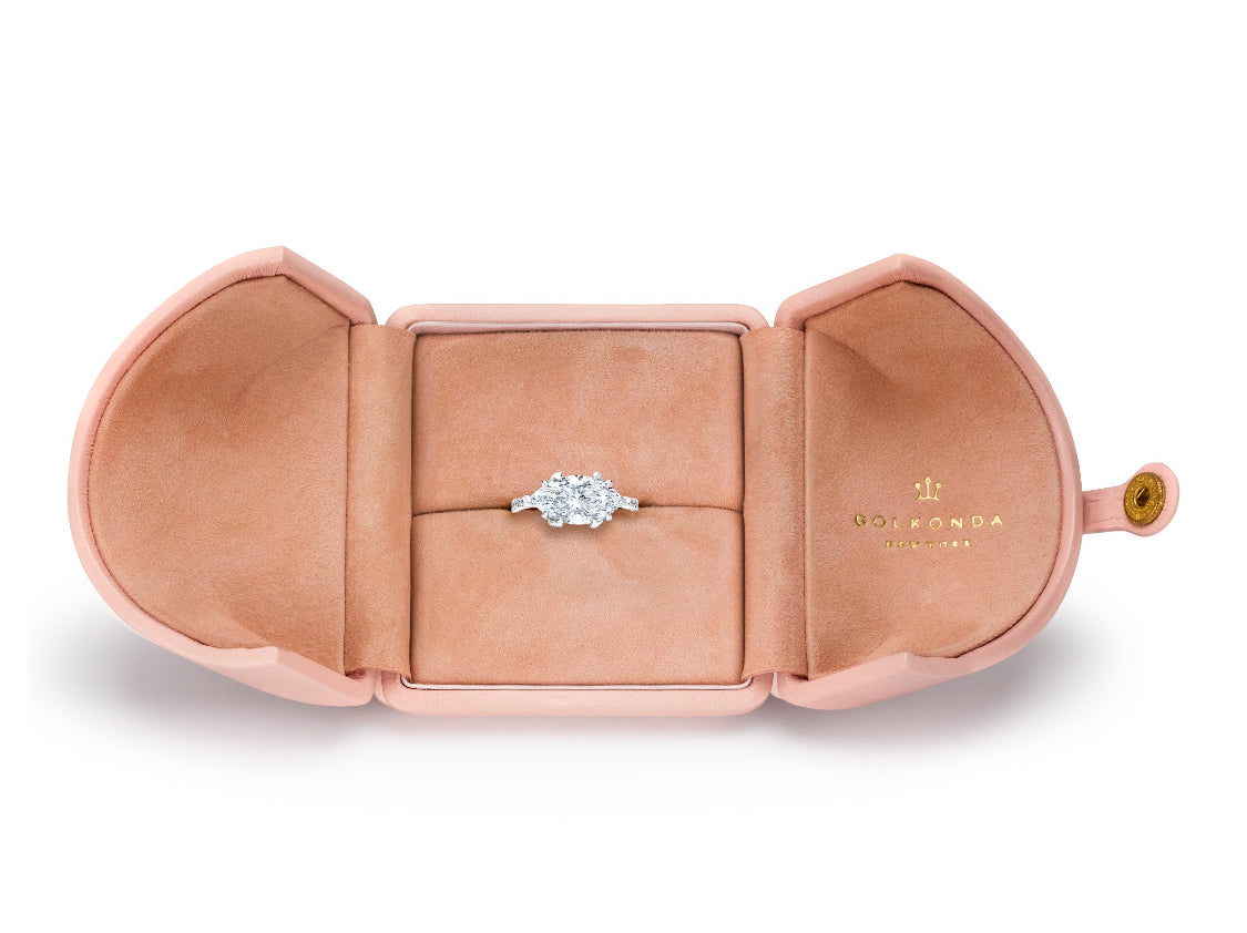 ENGAGEMENT RING MARQUISE CUT DIAMOND, 18K GOLD OR PLATINUM