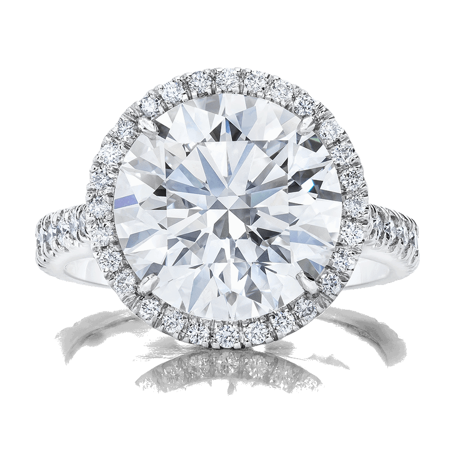 CLASSIC RING WITH A 5 CARAT DIAMOND SET IN PLATINUM